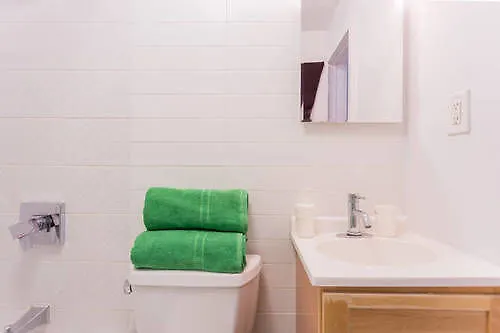 Beautiful 1 Bedroom Apartment New York